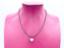 Load image into Gallery viewer, Pearly Heart necklace
