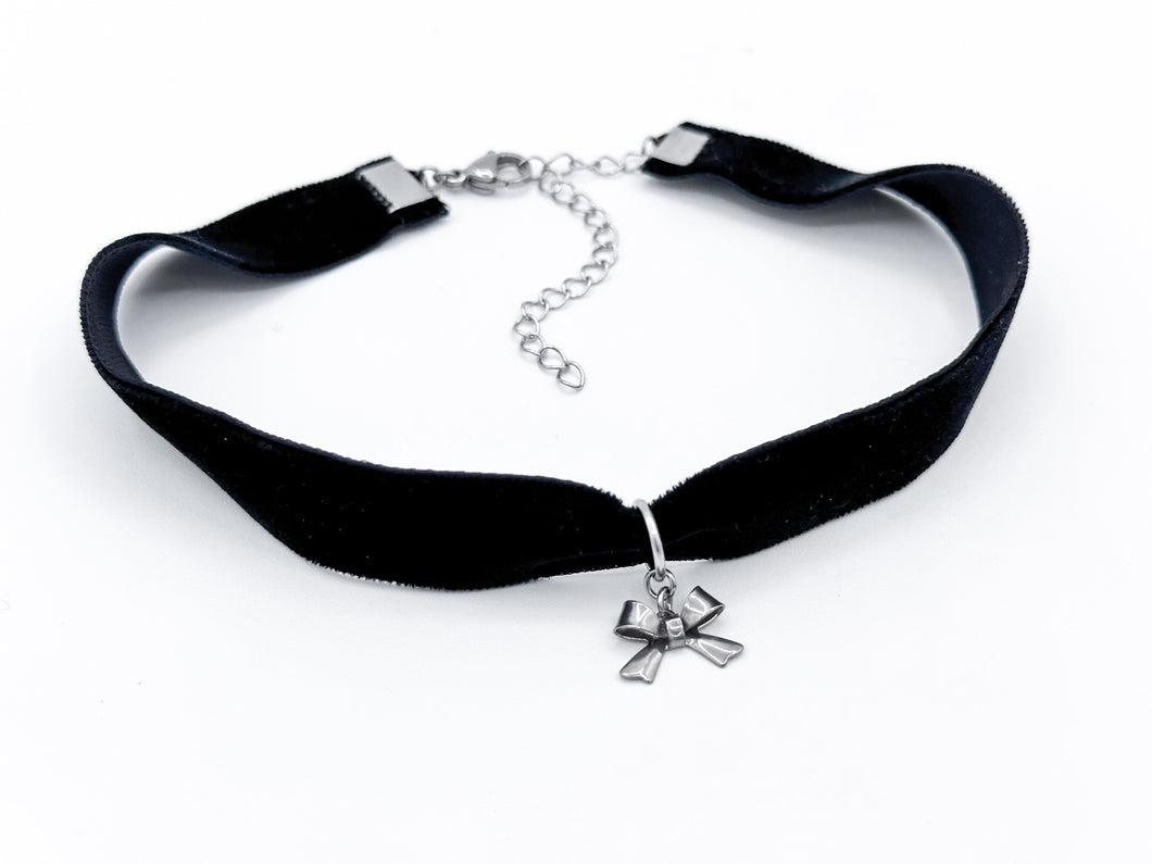 Bow choker