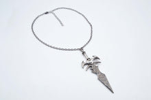 Load image into Gallery viewer, Brise Coeur necklace
